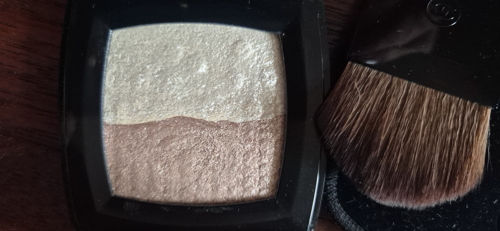 Rozświetlacz Chanel