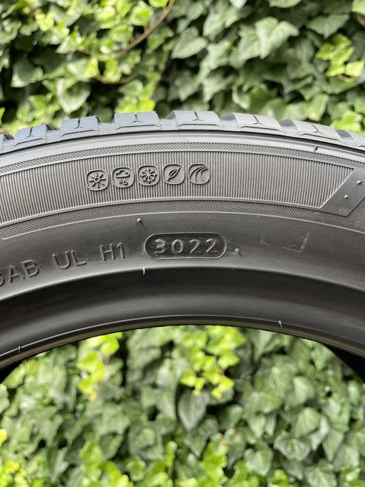 225/50 R17 Hankook Kinergy 4S2 H750