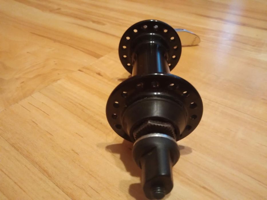 Przednia piasta Scott.