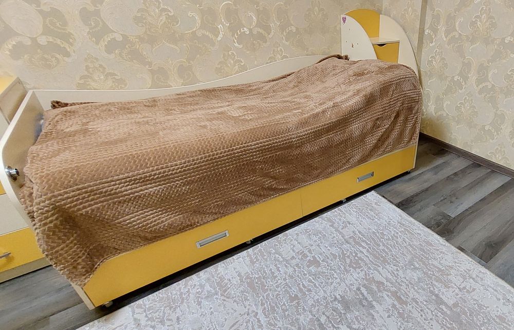 Продам меблі в дитячу кімнату