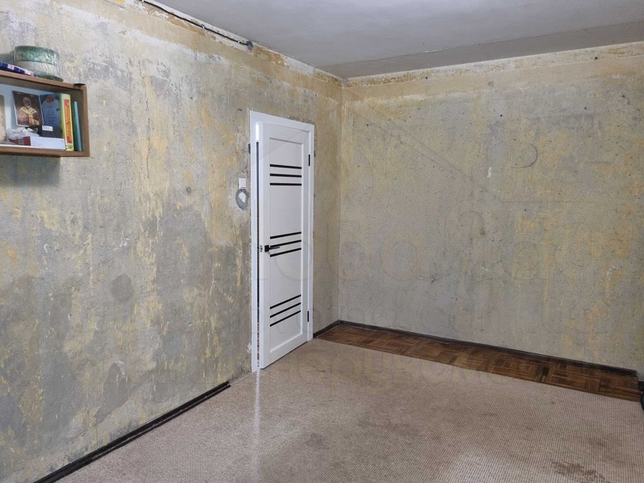 1 кімн кв-ра 33м2 з частковим ремонтом в 9ти поверхівці вул Соборності