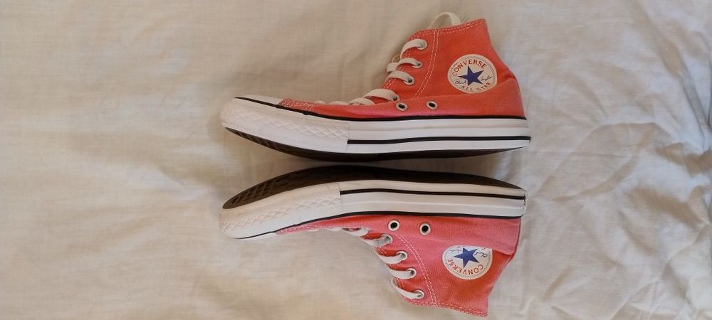 Różowe malinowe wysokie trampki Converse