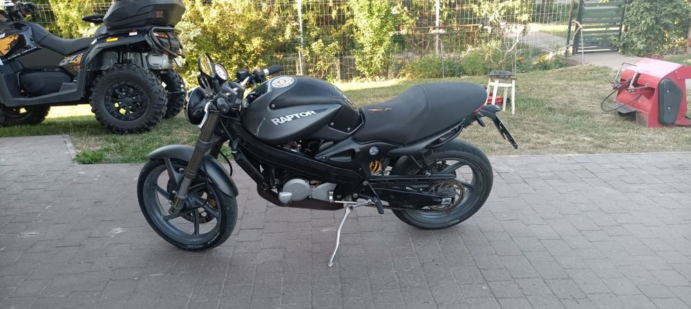 Sprzedam Cagiva Raptor 125