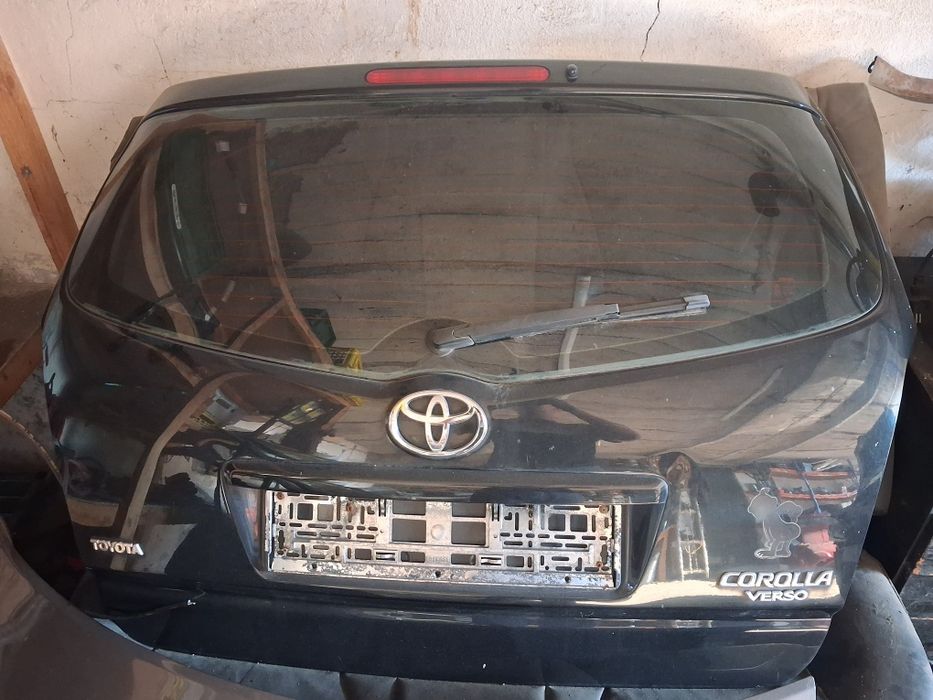 Toypta corolla verso II Klapa pokrywa bagażnika kolor 209