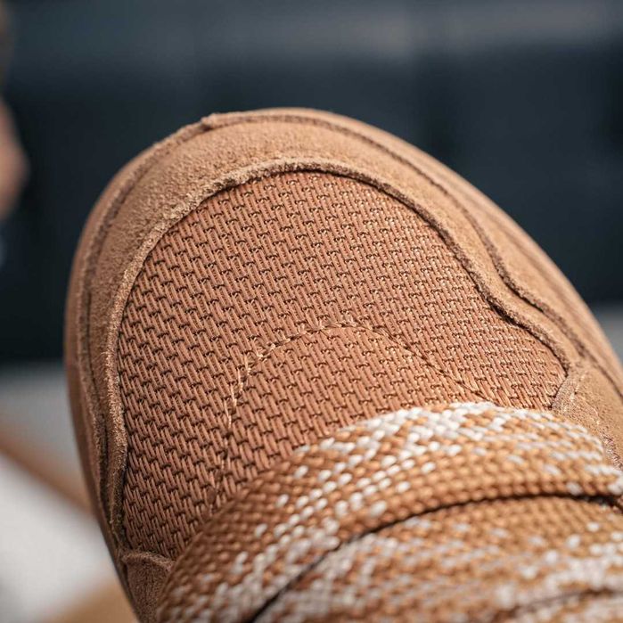 UGG Lowmel Chestnut R.41