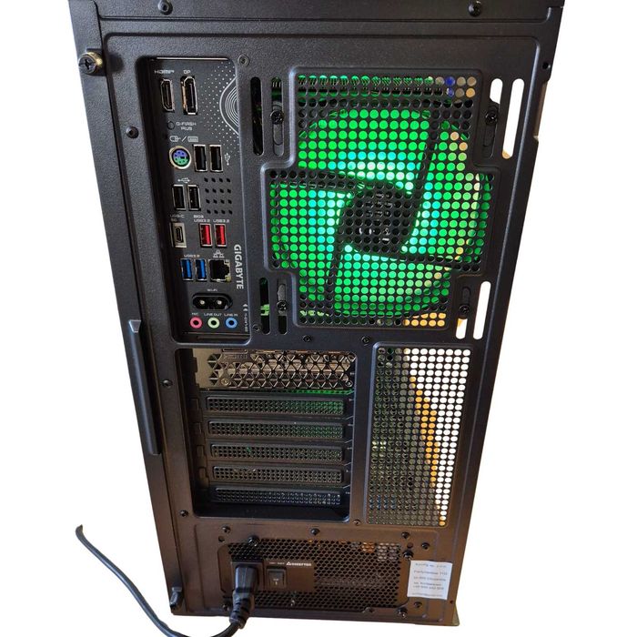 Komputer do Gier Ryzen 9 9900X RTX 5070TI 32GB DDR5 2TB M2