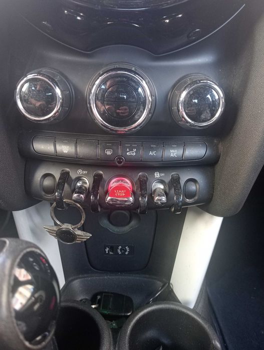Mini Cooper azul, branco