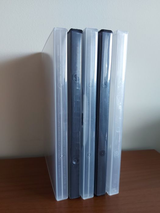 Caixas de DVD vazias