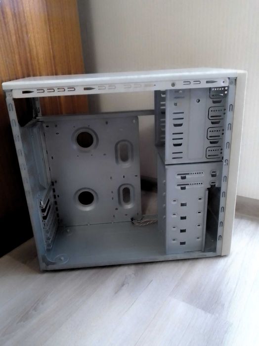 Продам корпус комп`ютера. Корпус компьютера. PC case. Cortex 917.