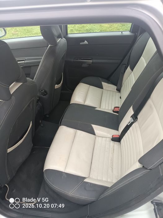 Volvo v50 2.0 benzyna z LPG r-design
