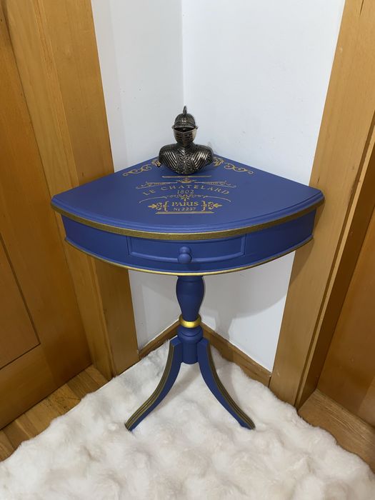 Mesinha de canto provençal vintage parisiense