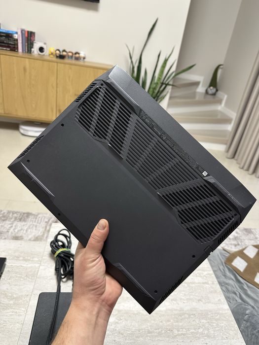 Ноутбук Dell 15.6. i5-10200H. 8/512gb. RTX 3050 4gb.