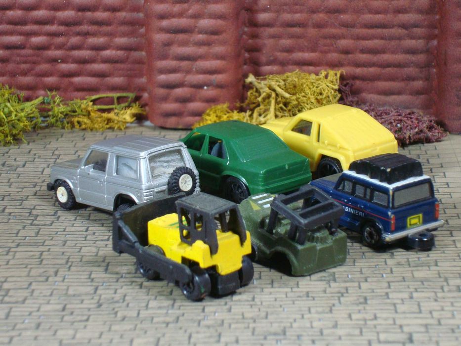 Lote 6 Veículos para peças ou restauro / Varias escalas / Usado