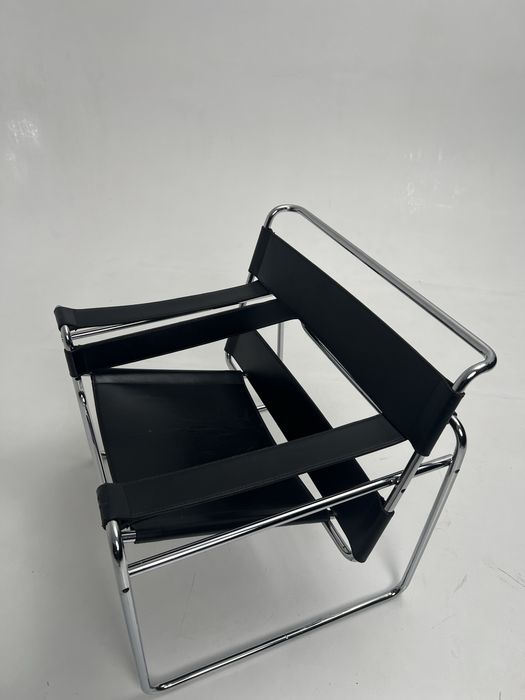 Крісло вінтажне WASSILY