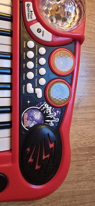 Keyboard Simba My Music World