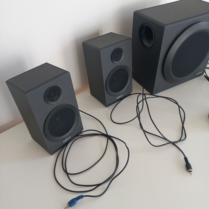3 colunas logitech