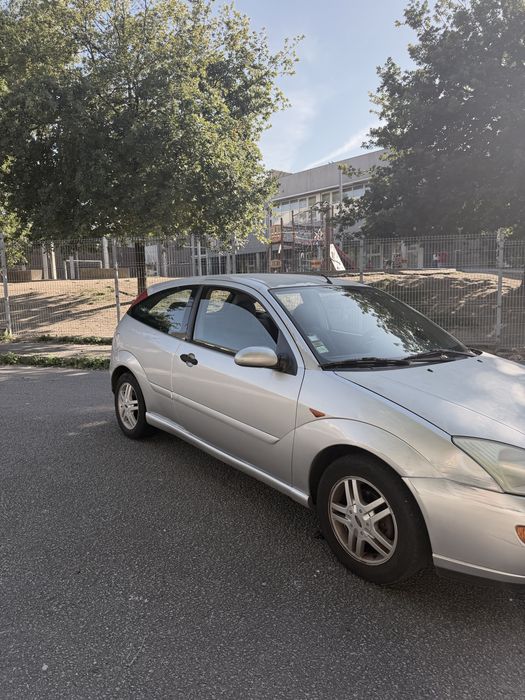 Ford Focus 1.6 zetec’s