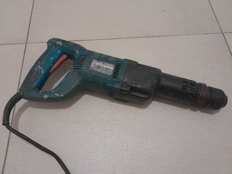 Młot udarowy Makita HK0500