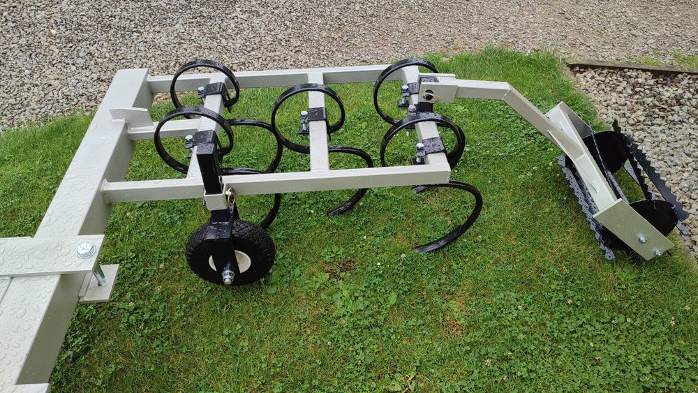 Kultywator sadowniczy podkoronowy dąb