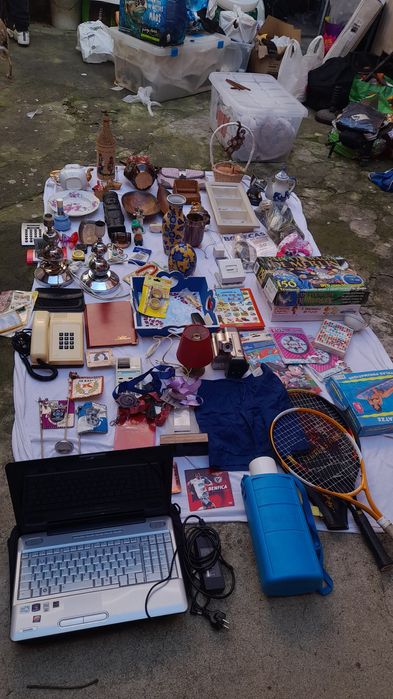 Lote de vários artigos + de 500 pecas.