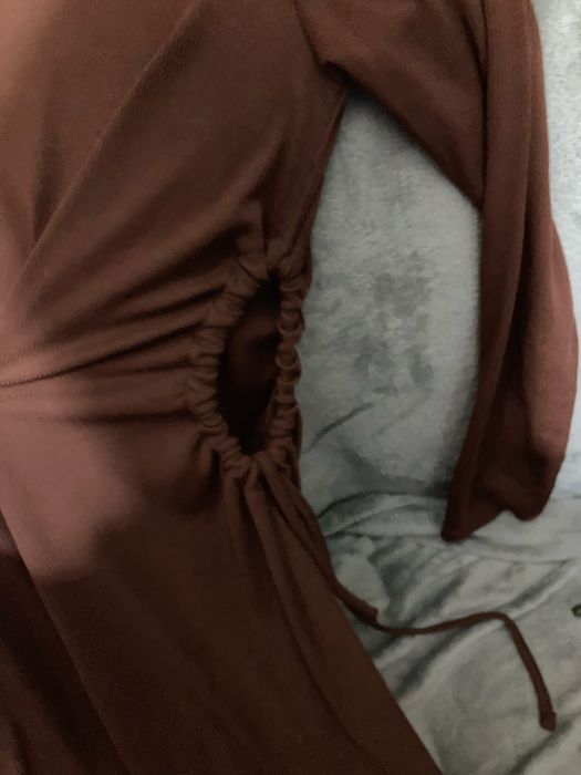Vestido Lefties castanho novo (abertura de lado)