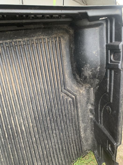 Вкладиш в кузов L200