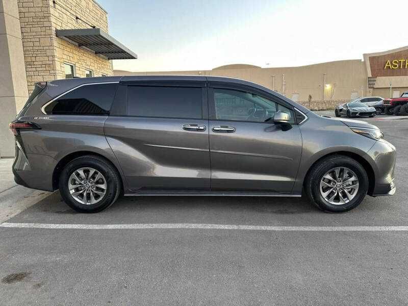 2023 Toyota Sienna