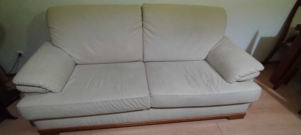 Sala com 2 sofás