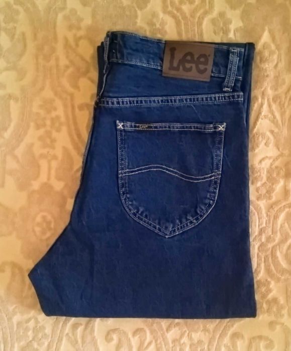 Легендарные свободные джинсы Lee для мужчин