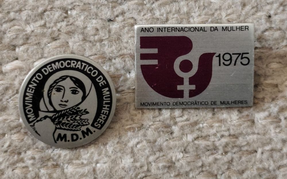Pins MDM - Movimento Democrático das Mulheres