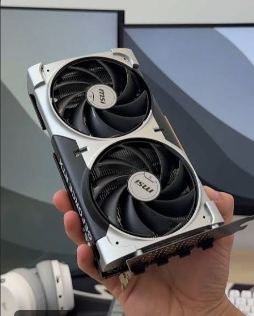 MSI GeForce RTX 5060 Ventus 2x (como novo)