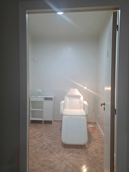 Aluguer gabinete em loja de estética