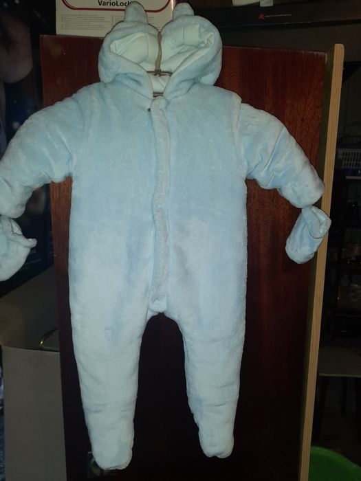 Комбинезон 68 см.