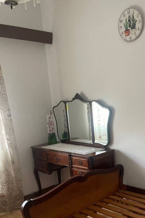 Conjunto antigo de quarto – cómoda + toucador com espelho triplo