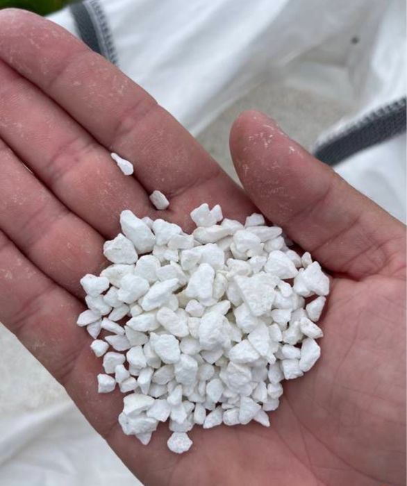 ŚNIEŻNOBIAŁY KAMIEŃ GRECKI Kruszywo do Lastrico Lastryko Grys 2-5, 2-8