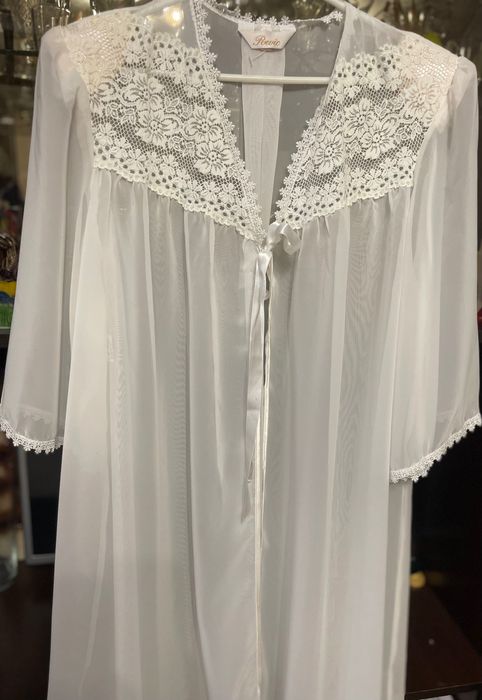 Напівпрозорий халат