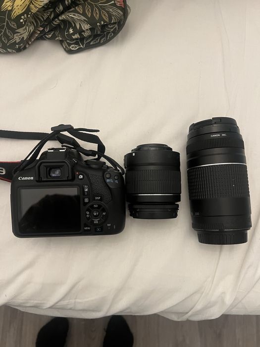 Canon EOS 2000D + 2 lentes