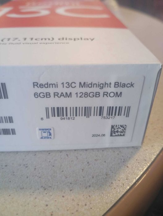 vendo este telemóvel é um Redmi mas não o 13C.