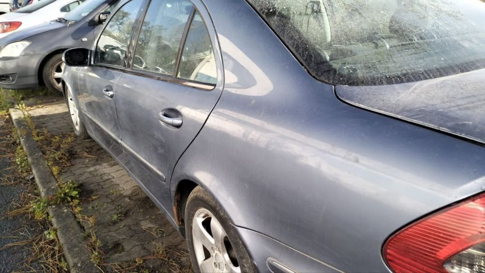 Mercedes Class E W211 para peças