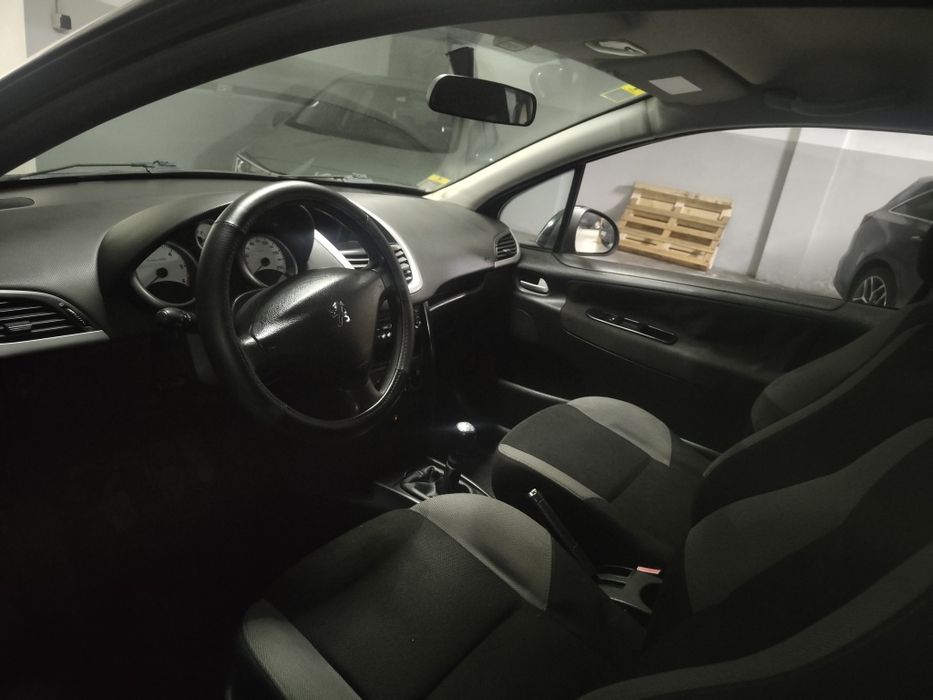 Peugeot 207 1.4 Hdi