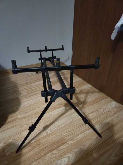 Rod pod 3 wędki Anaconda