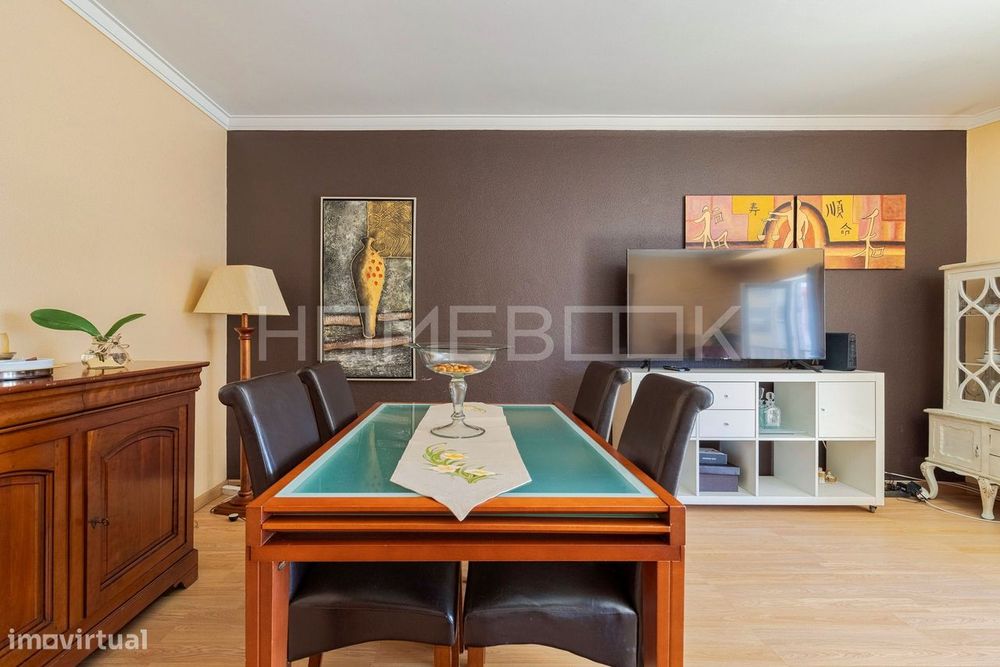 Apartamento T3 com  Arrecadação em Setúbal