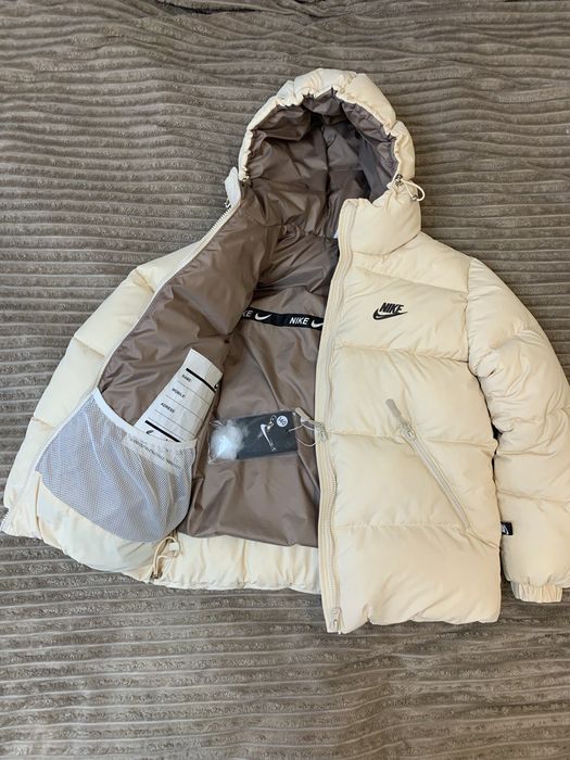 Nike Пуховик Зима Весна 140 рост. Детский Био Пух Лаковый Беж, Матов
