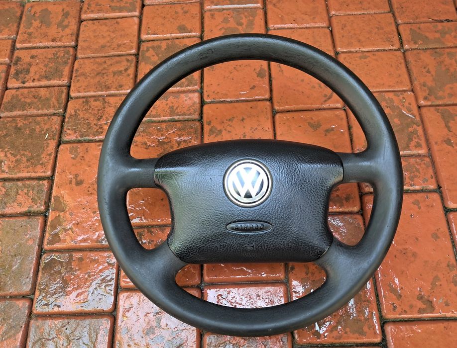 Руль Шкода Фольксваген А5 Тур Суперб Golf Пассат Джетта Т4 Т5