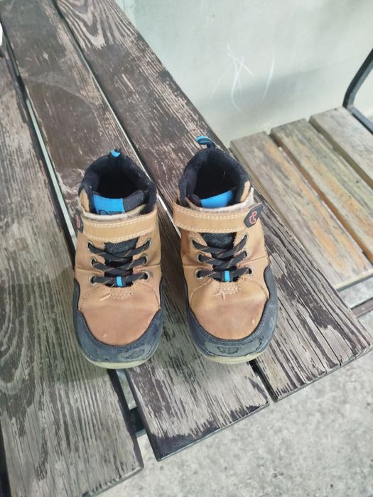 Продам дитяче взуття вживане