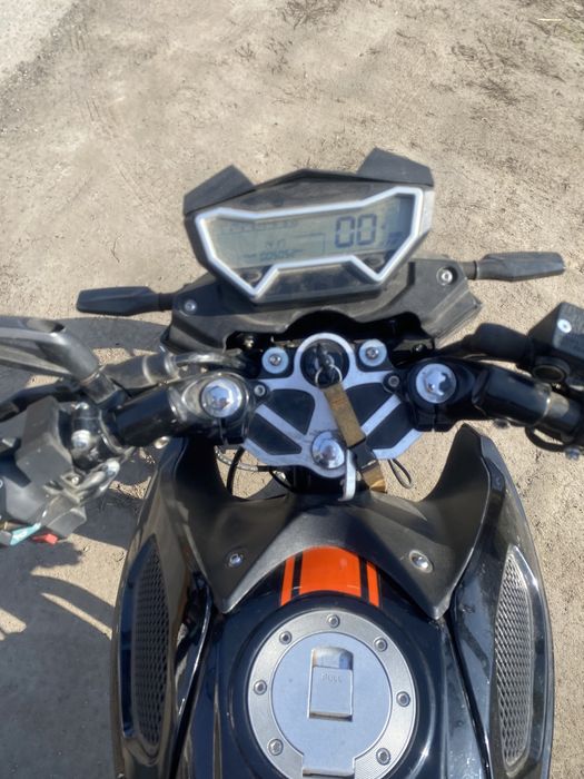 Продам мотоцикол спарк 200 р 34