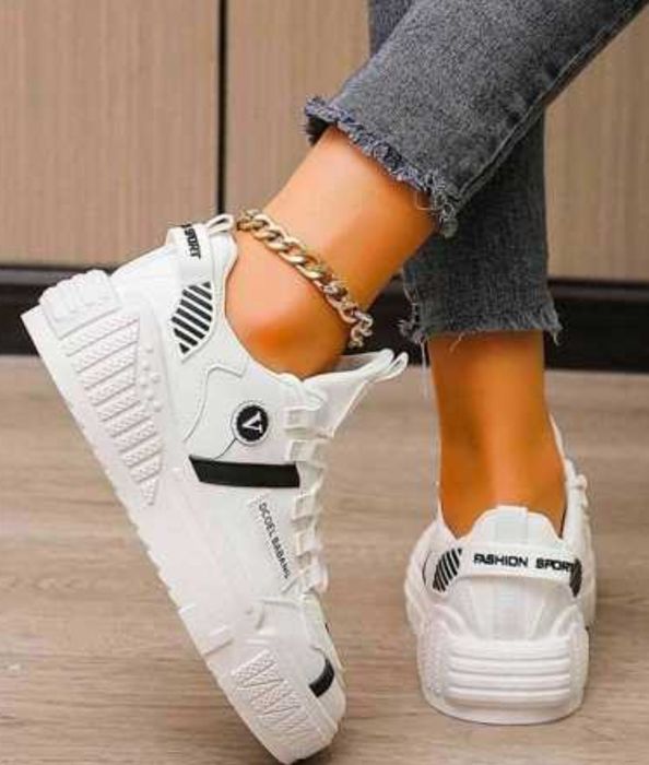 Okazja cenowa Buty damskie białe rozmiar 39