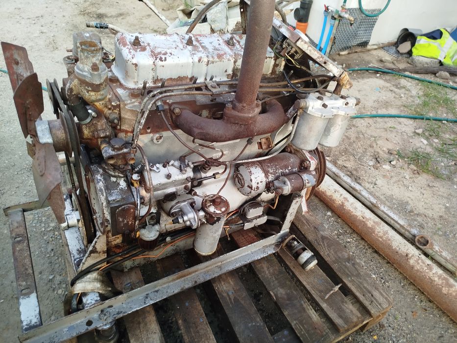 Silnik Perkins 4p turbo jcb3cx kombajn ursus c360 MF