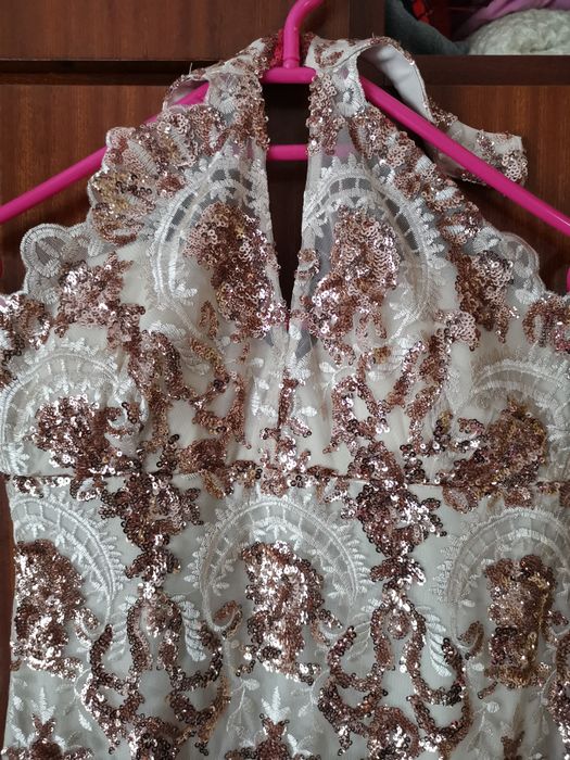 Vestido novo com etiqueta