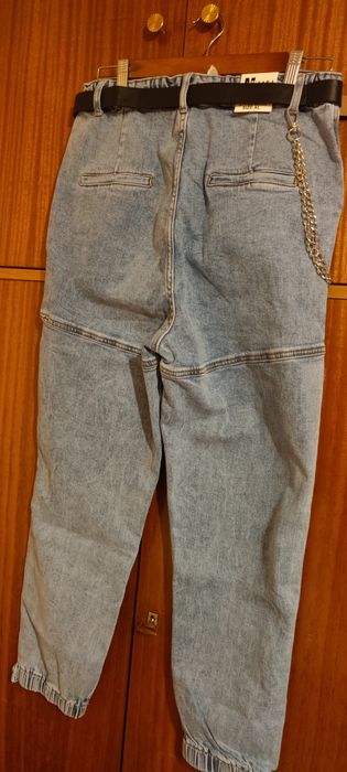 Nowe spodnie joggery z paskiem  ,xl M Sara